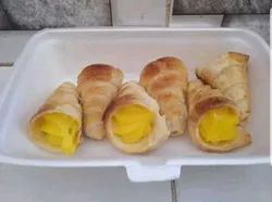 Conos Rellenos de Natilla de Vainilla (6 unidades)