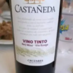 Vino tinto Castañeda