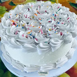 Cake de 22cm relleno con mermelada de guayaba