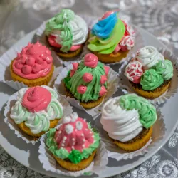 Cupcakes variados temáticos 