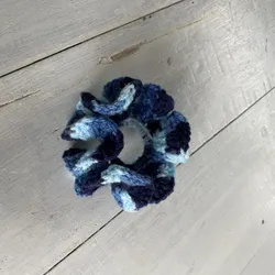 Scrunchy/ moño