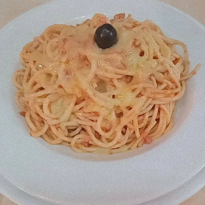 SPAGHETTIS CON QUESO BLANCO