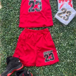 Juego deportivo de niño