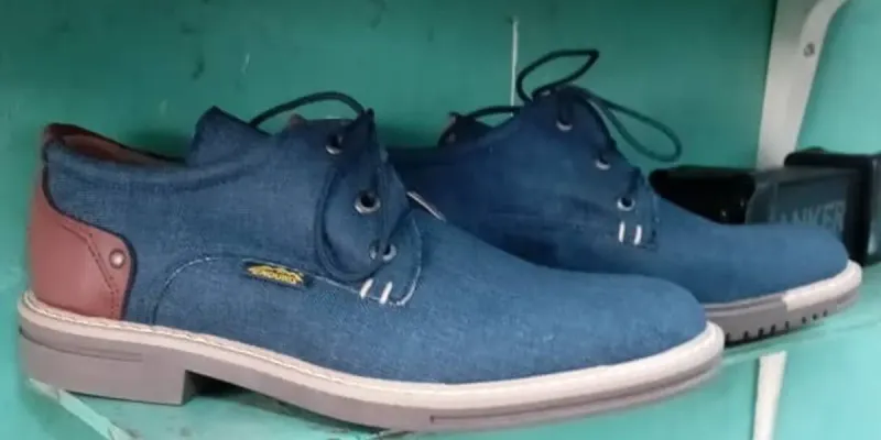 Modelo Curry azul 38, 39, 40-41, 42-43 y 44-45