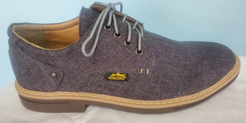 Modelo Curry gris 39 y 40-41