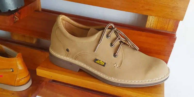 Modelo Hunting beige 38, 39, 40-41, 42-43 y 44-45
