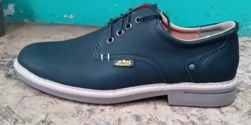 Modelo Ibérica negro 38, 39, 40-41, 42-43 y 44-45