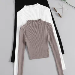 Suéter de cuello alto acanalado