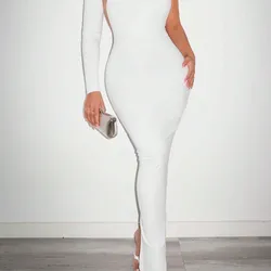 Vestido ajustado de un solo hombro elegante, con bajo asimétrico y espalda abierta