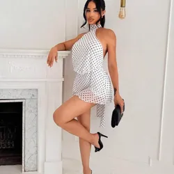 Vestido mini con estampado de lunares