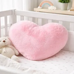 Almohada de Peluche para Cuna de Bebe forma de Corazón.