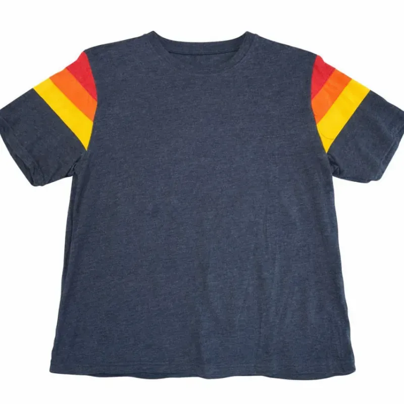 Camiseta Infantil Gris con Rayas en Mangas