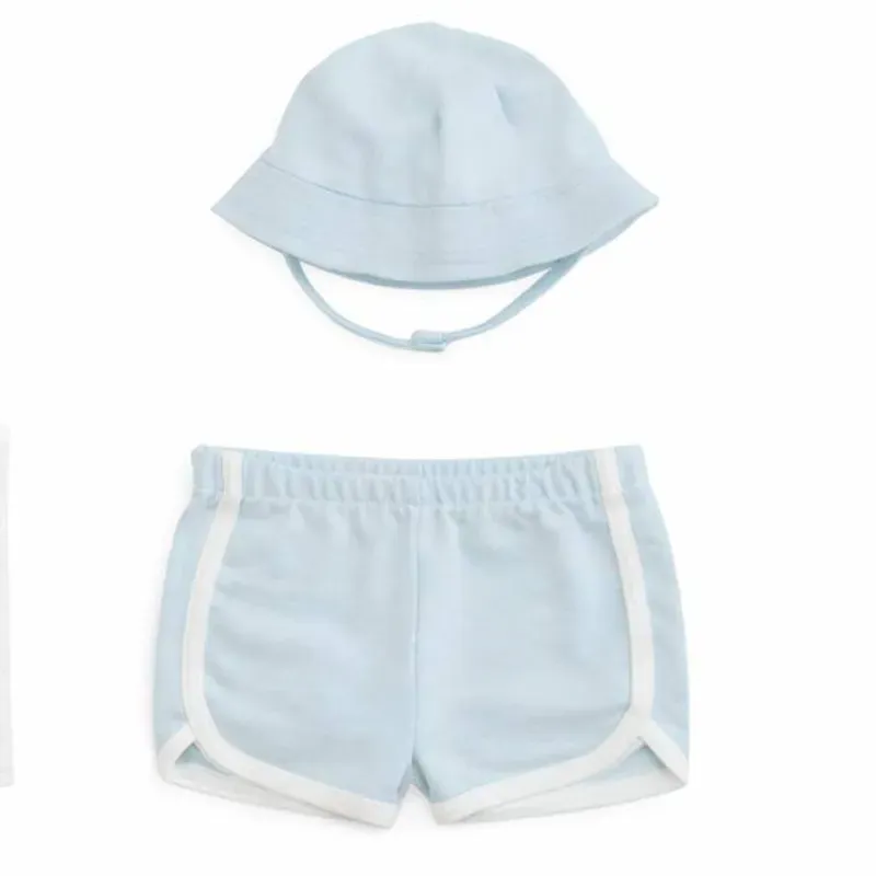 Conjunto Celeste y Blanco con Camiseta Aloha, Short y Sombrero para Bebé