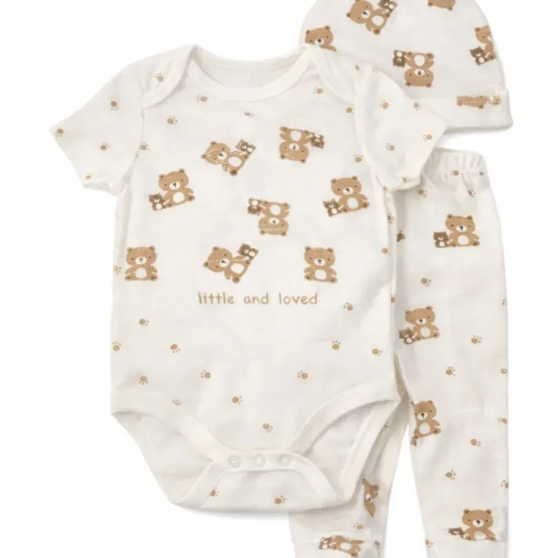Conjunto Crema con Body Ositos, Pantalón y Gorro para Bebé
