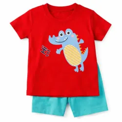 Conjunto de Pullover Rojo con Cocodrilo y Short Turquesa