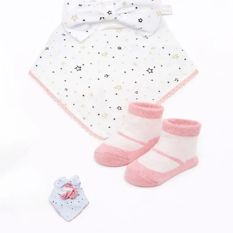 Conjunto Infantil con Babero y Medias con Estampados Simples