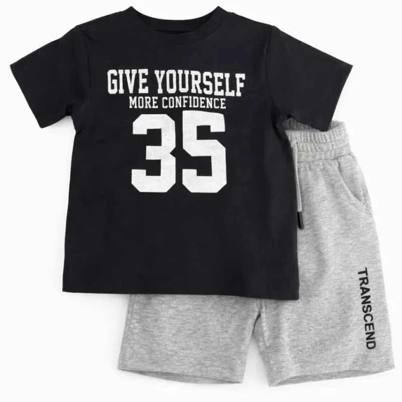 Conjunto Negro y Gris con Camiseta y Short para Niño