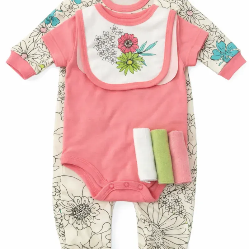 Conjunto Rosa y Crema con Body, Pantalón, Babero y Pañitos Florales para Bebé