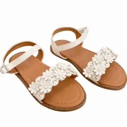 Sandalias con Florecitas Blancas