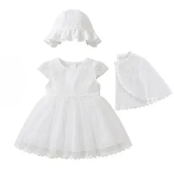 Vestido para Bautizo bordado floral y gorro .