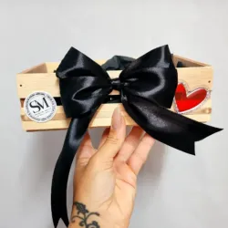 Caja decorada de madera