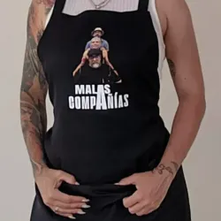 Delantal malas compañias