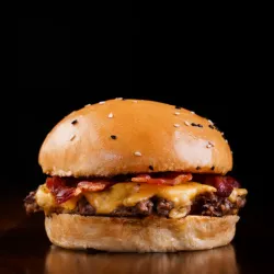 Hamburguesa De Bacon y Queso Gouda 