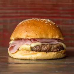 Hamburguesa Jamón Viking y Queso Blanco 