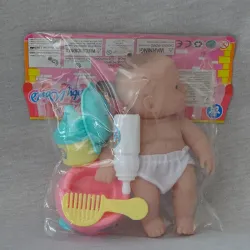 Bebé con sus accesorios 