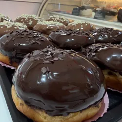Dona rellena de nutella