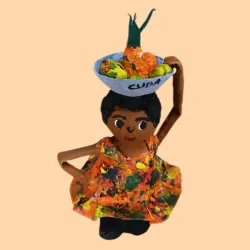 Muñeca de papel maché