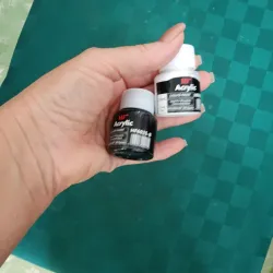 Acrilico.25ml negro y blanco.