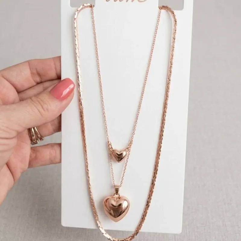 Cadena dorada con corazon