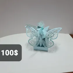 Cajita pequeña  en forma de mariposa