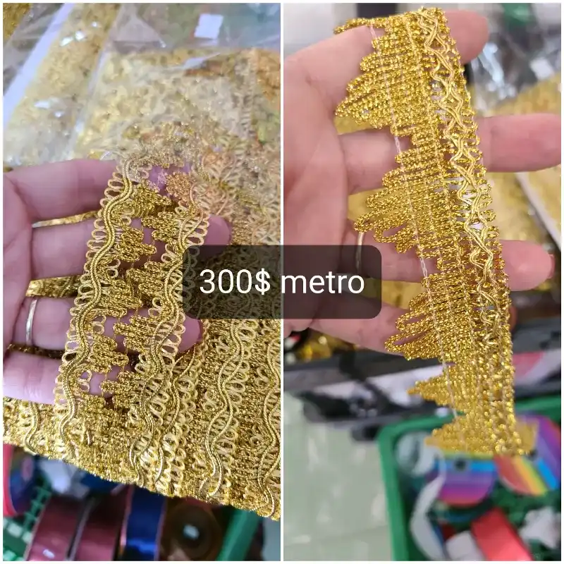 Galones dorados 