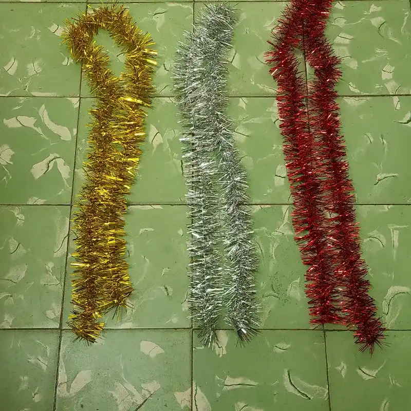 Girnalda  de navifad