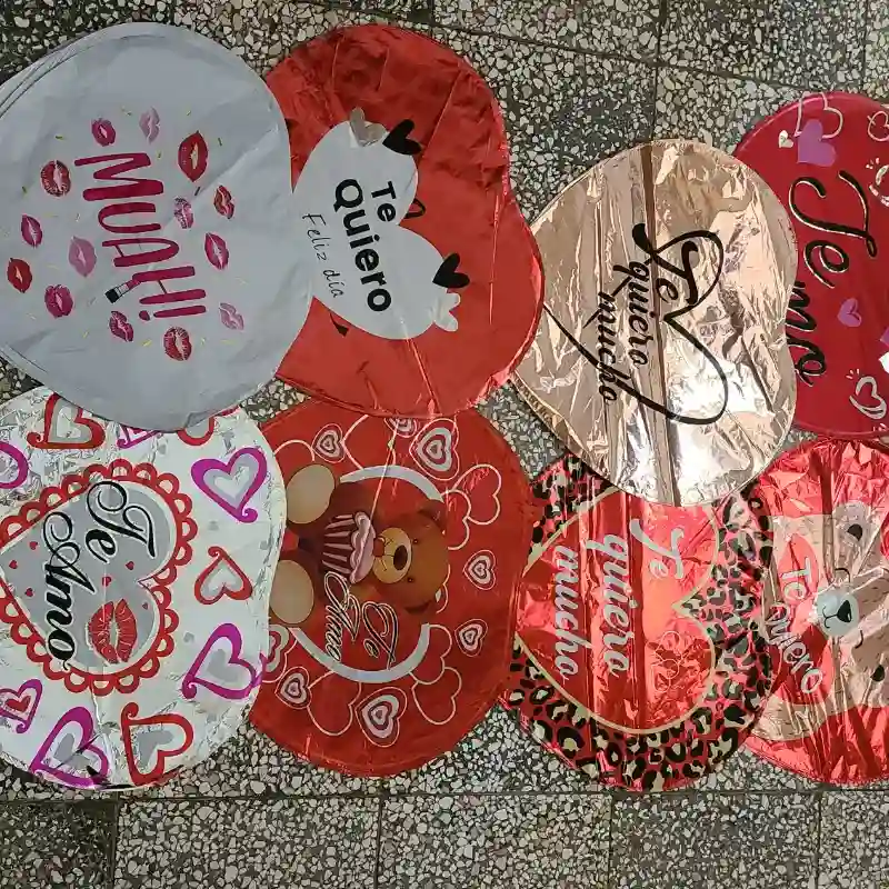 Globos de corazones