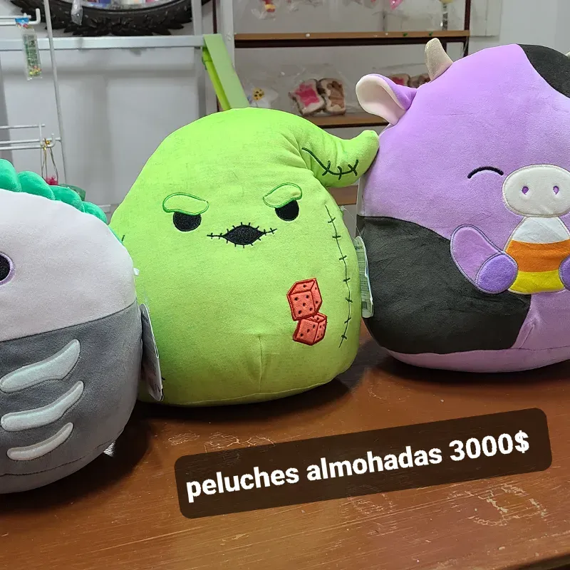 Peluches almohadas 