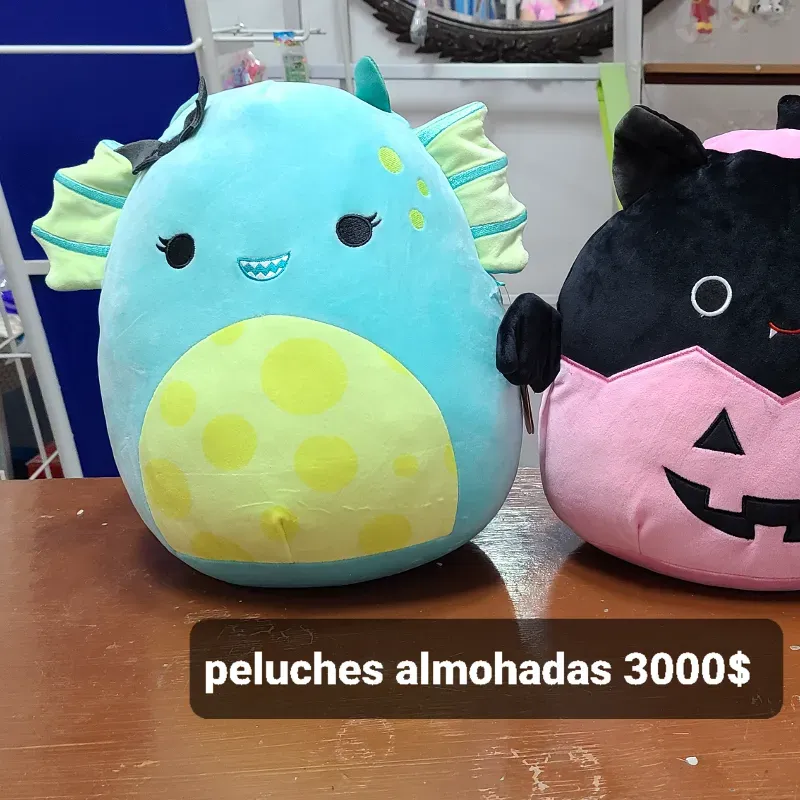 Peluches almohadas