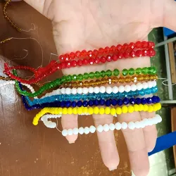 Piedras cristal 6 mm ancho  largo 45 cm 