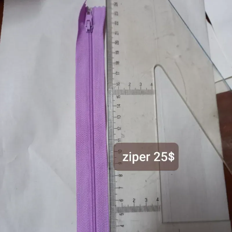 Ziper violeta 