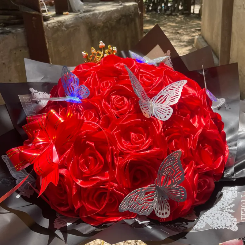 Ramo rojo ❤️ eternos tamaño mediano 