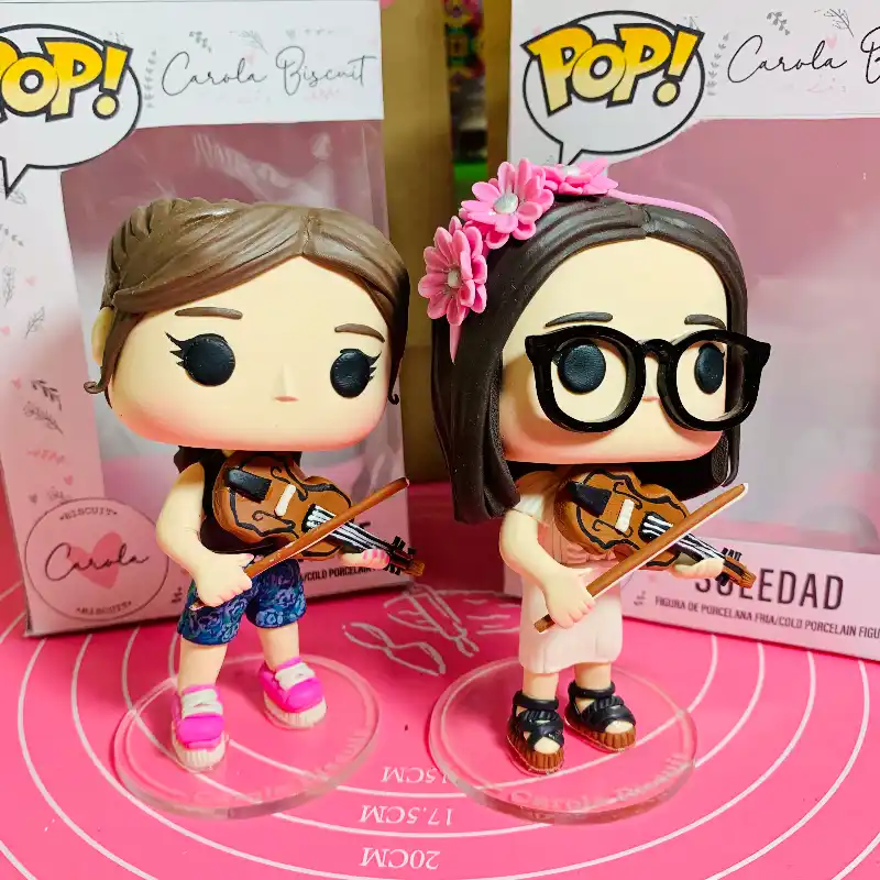 Pareja funko + Detalles 🎻🩷