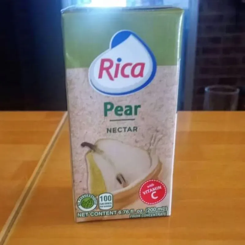 Jugo de Pera "Rica"