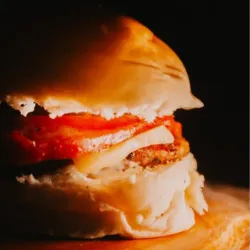 Hamburguesa Clásica con viandas fritas