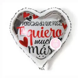 Globo de corazón con diseño de 18" 06