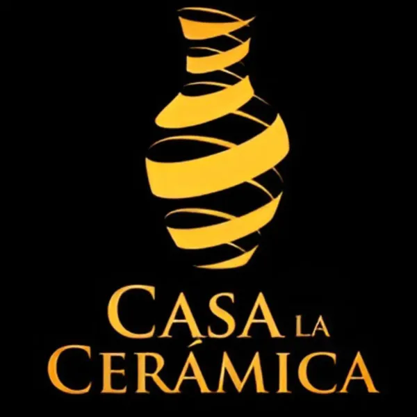 Casa la cerámica es un taller familiar, involucrados en la creación de cerámica utilitaria para su disfrute!!