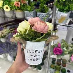 Macetero con flores