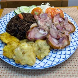 Completa de cerdo ahumado