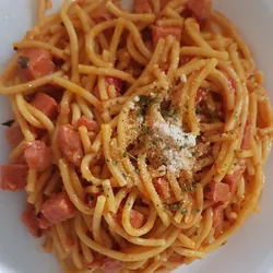Espagueti con Jamón y Queso